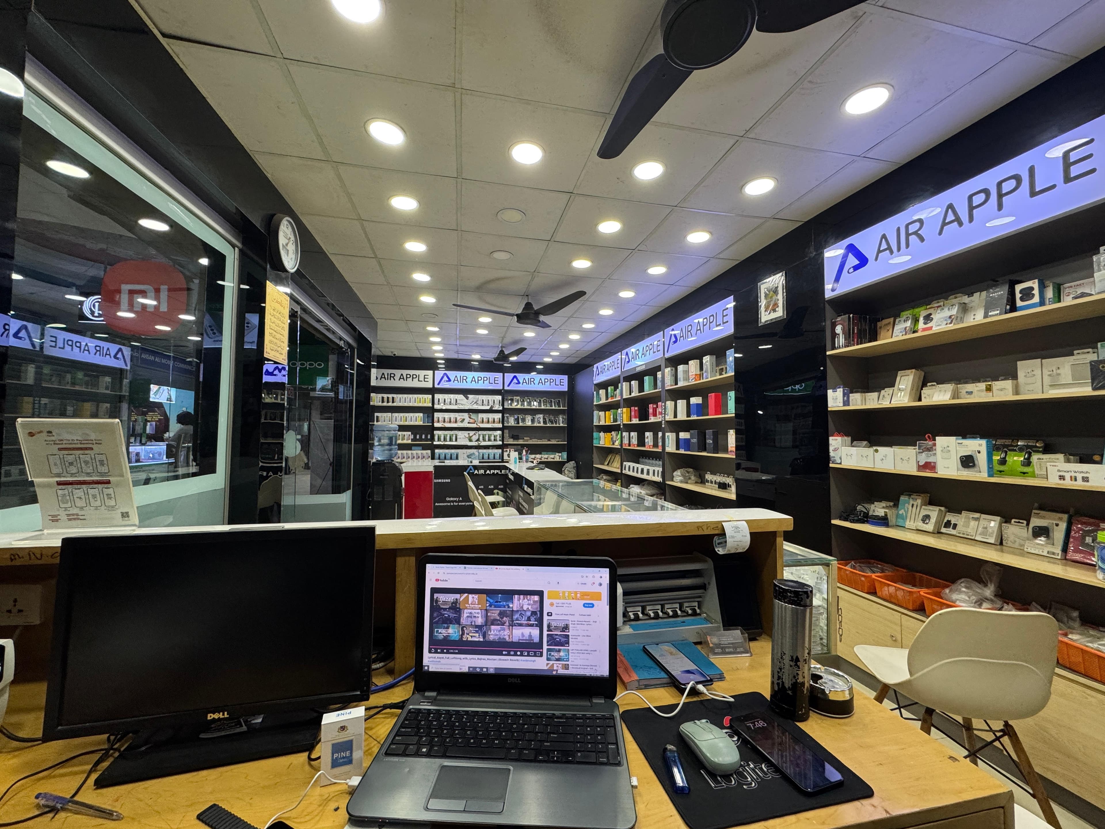 Air Apple Mobile Shop image 4