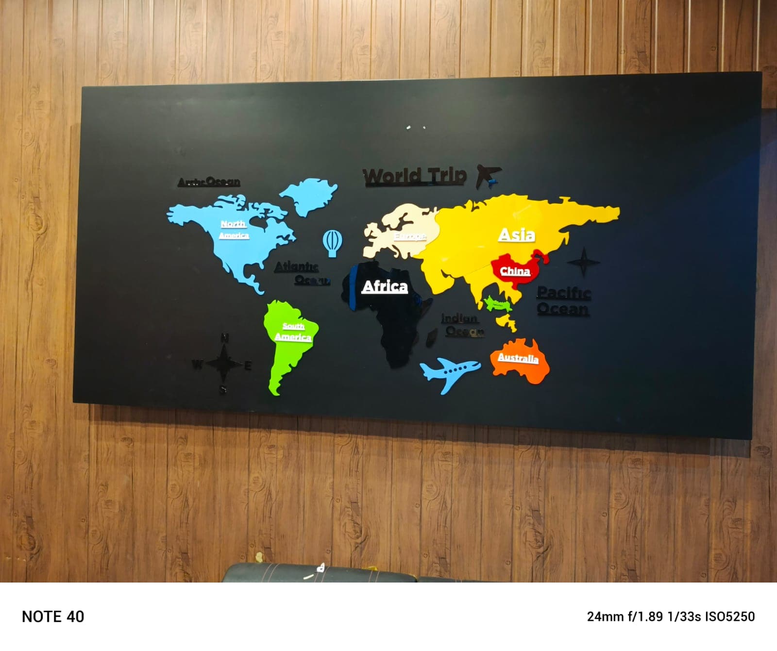 Air Max Travels image 2